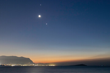 那些朗朗上口的军训霸气口号汇总